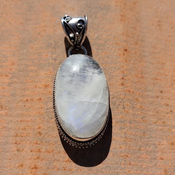 New Rainbow Moonstone 925 Silver Pendant. - Picture 4 of 9